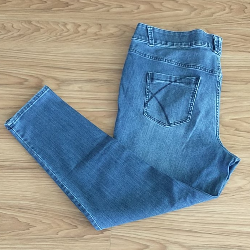 Lane Bryant Skinny Jeans Size 20 Average Waist 42"